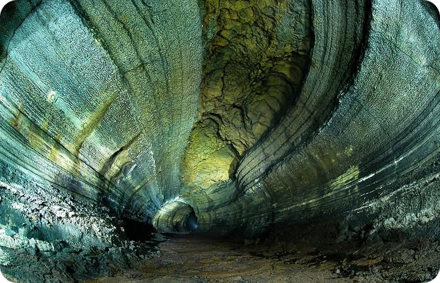 Пещера Манджанггула